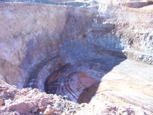 Small Scale Open Pit Small Scale Open-cut Operation